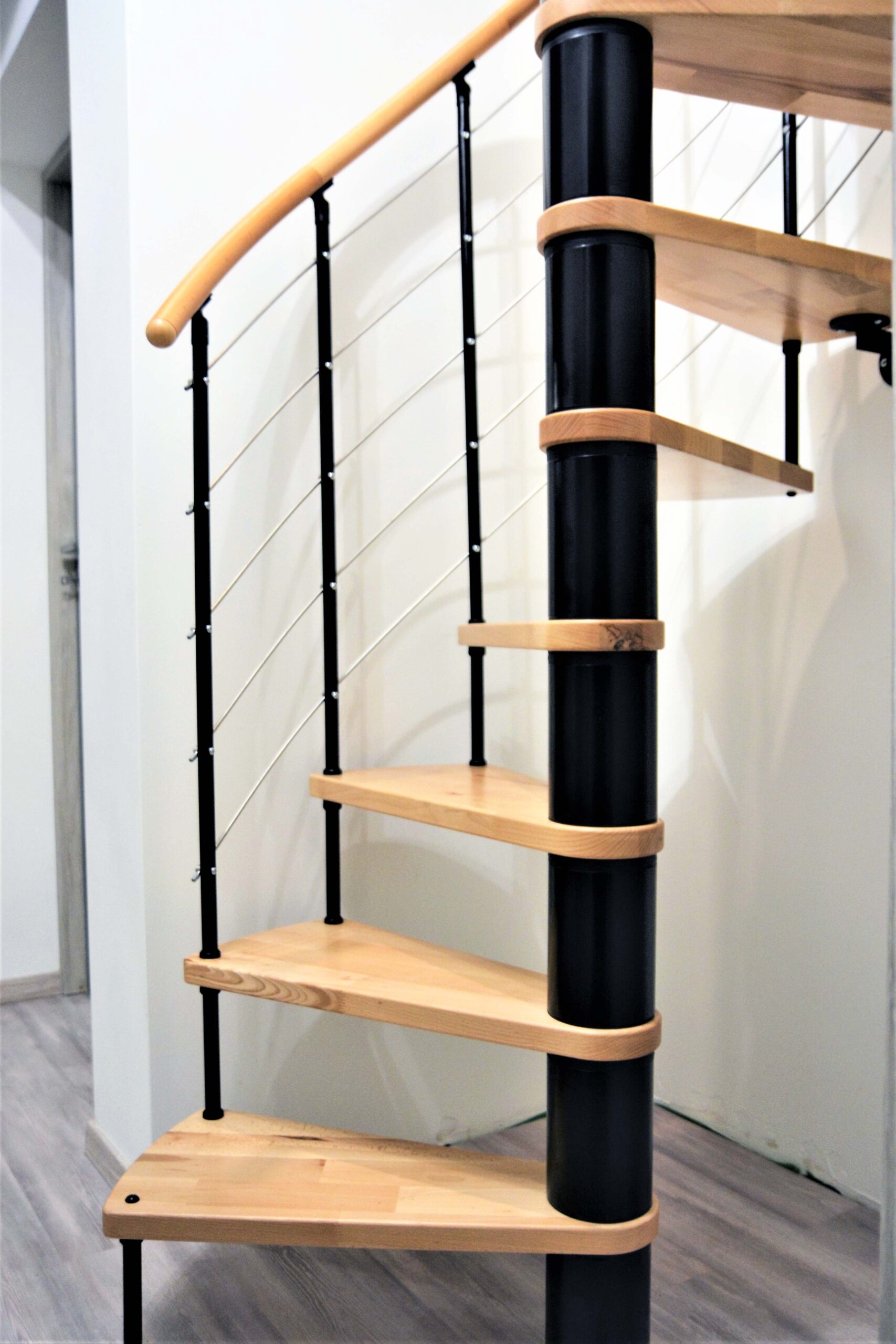 VENEZIA Spiral Staircase Black/Beech 120cm