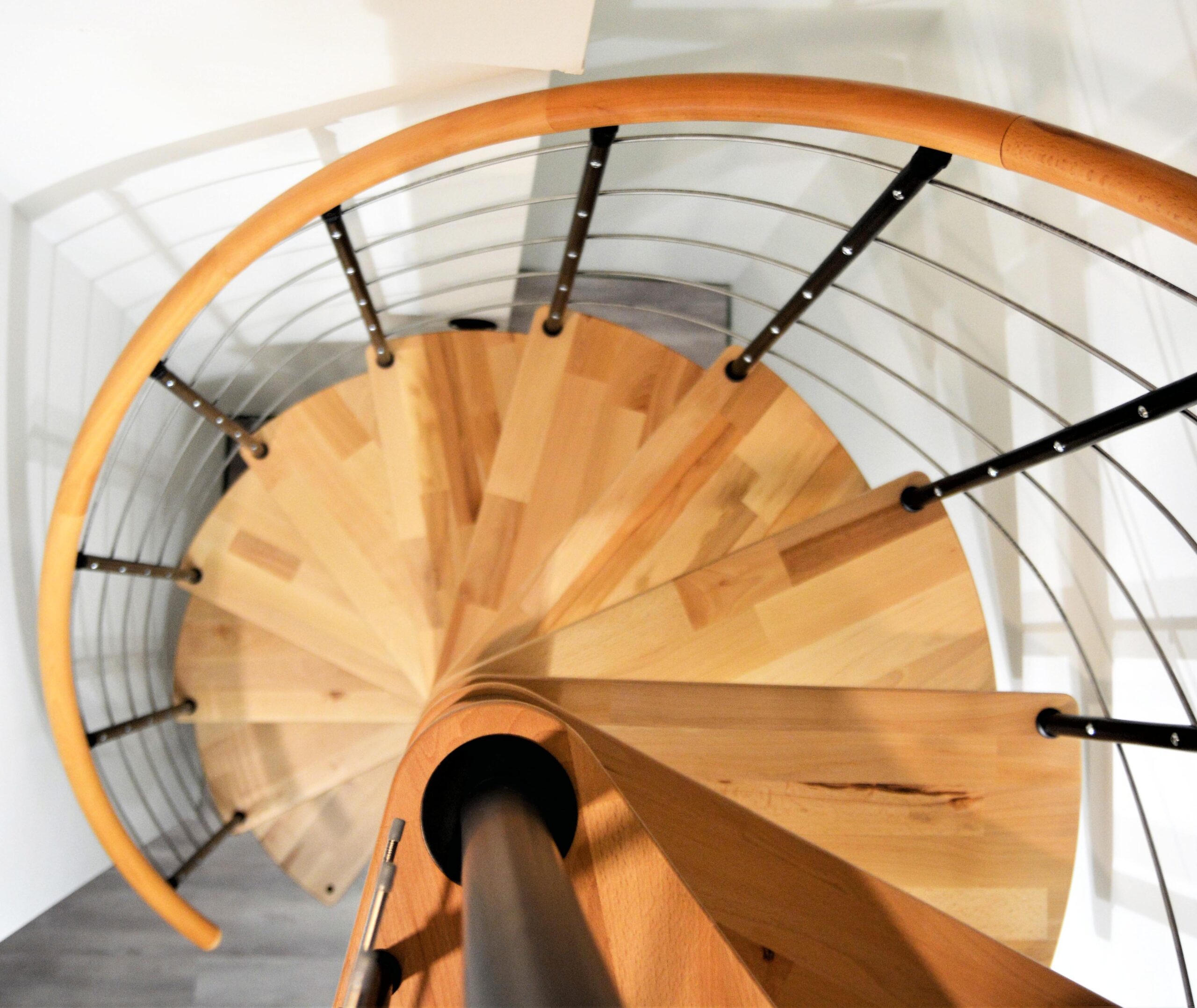 VENEZIA Spiral Staircase Black/Beech 120cm