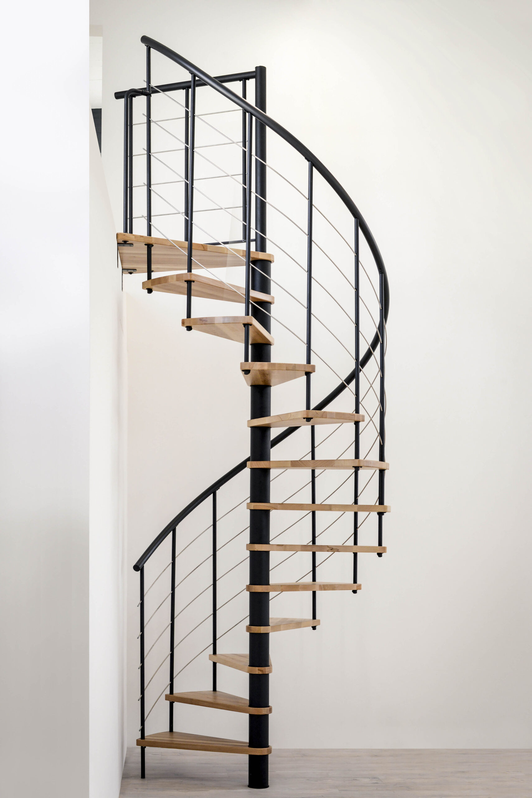 Venezia Smart Spiral Staircase Black/Beech 100 cm
