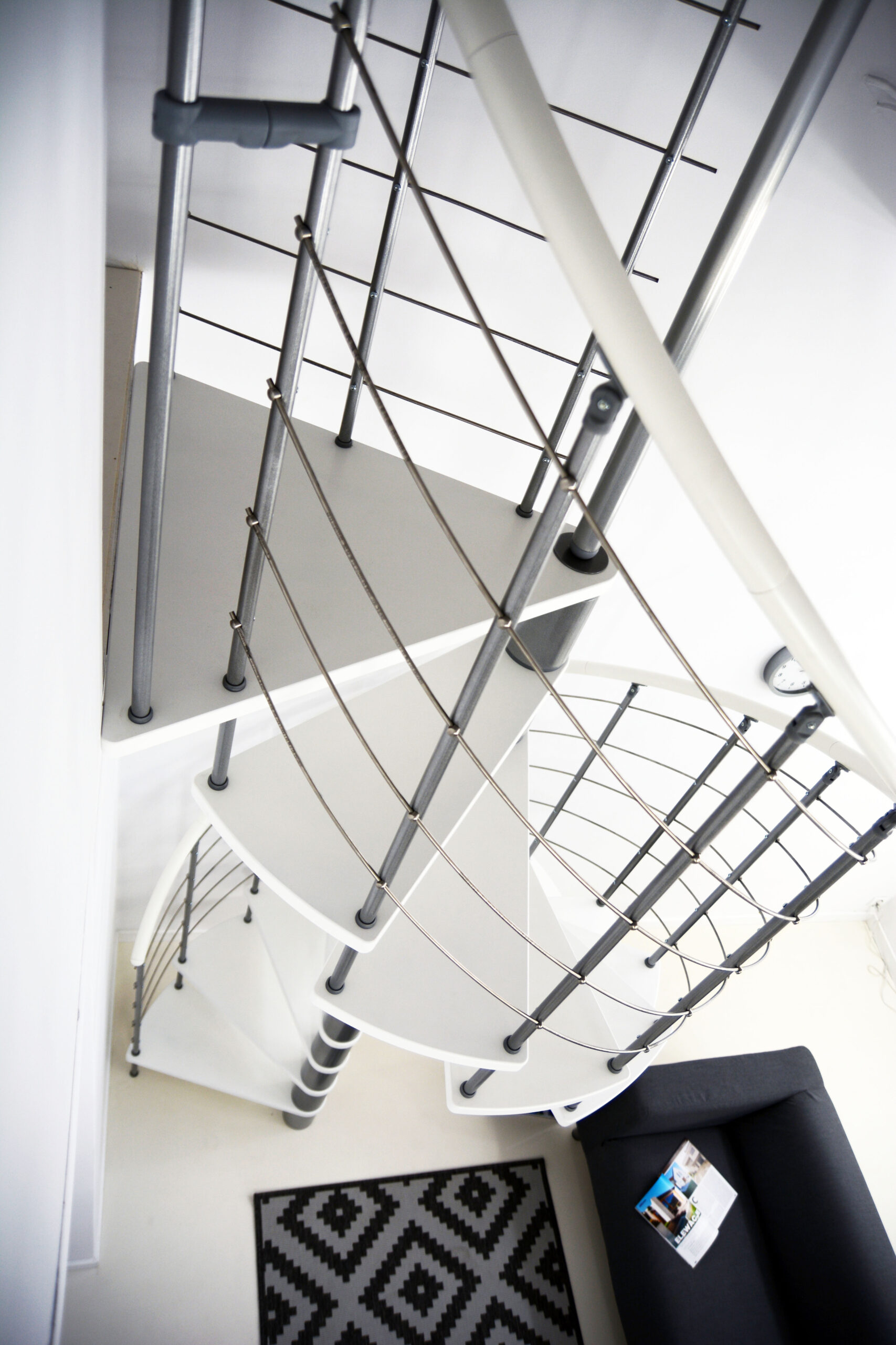 VENEZIA Spiral Staircase Silver/White 120cm